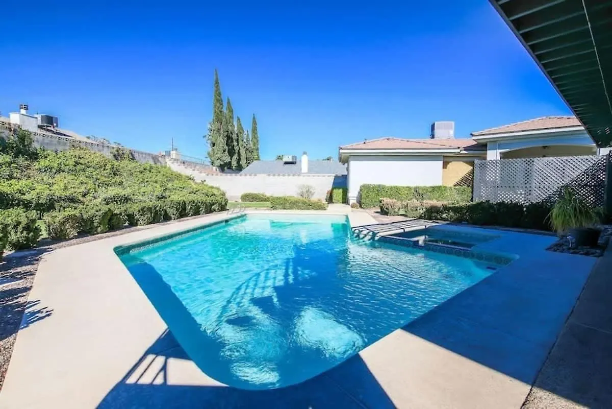 Exclusive Residence Steps From The Las Vegas Strip